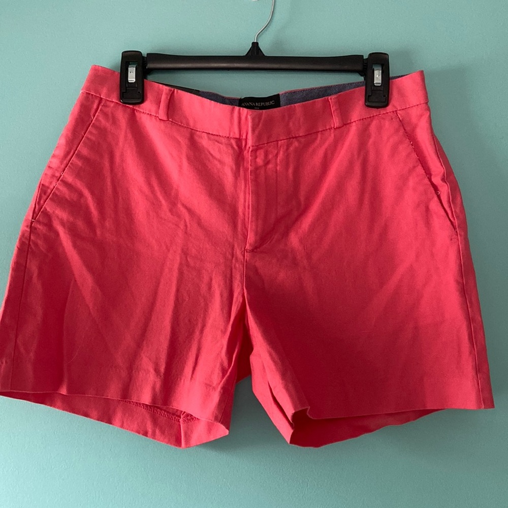 Size 6 pink Banana Republic Factory shorts
